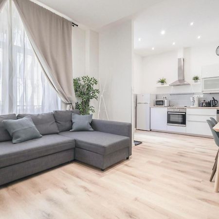 Petofi Apartment In The Center بودابست المظهر الخارجي الصورة