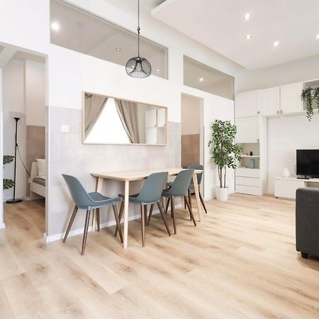 Petofi Apartment In The Center بودابست المظهر الخارجي الصورة