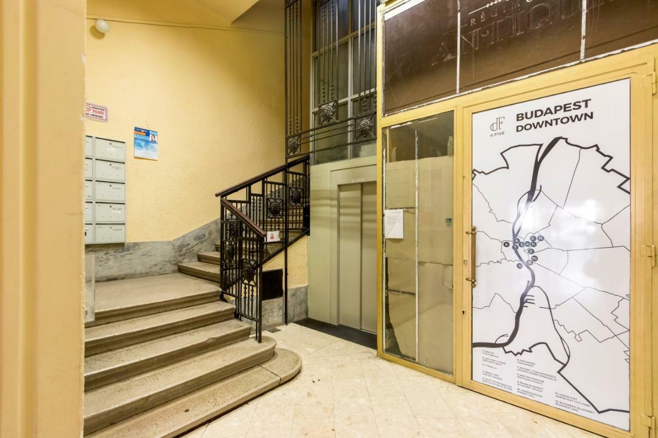Petofi Apartment In The Center بودابست المظهر الخارجي الصورة